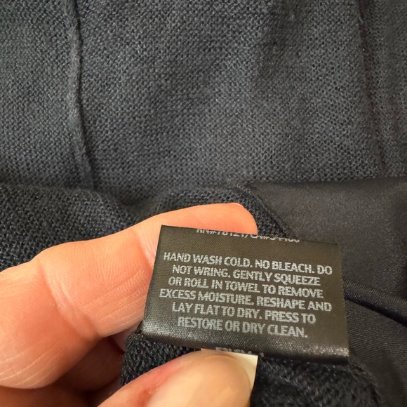 Eileen Fisher linen and silk long cardigan in black. Size XL. VGUC - Picture 9 of 10